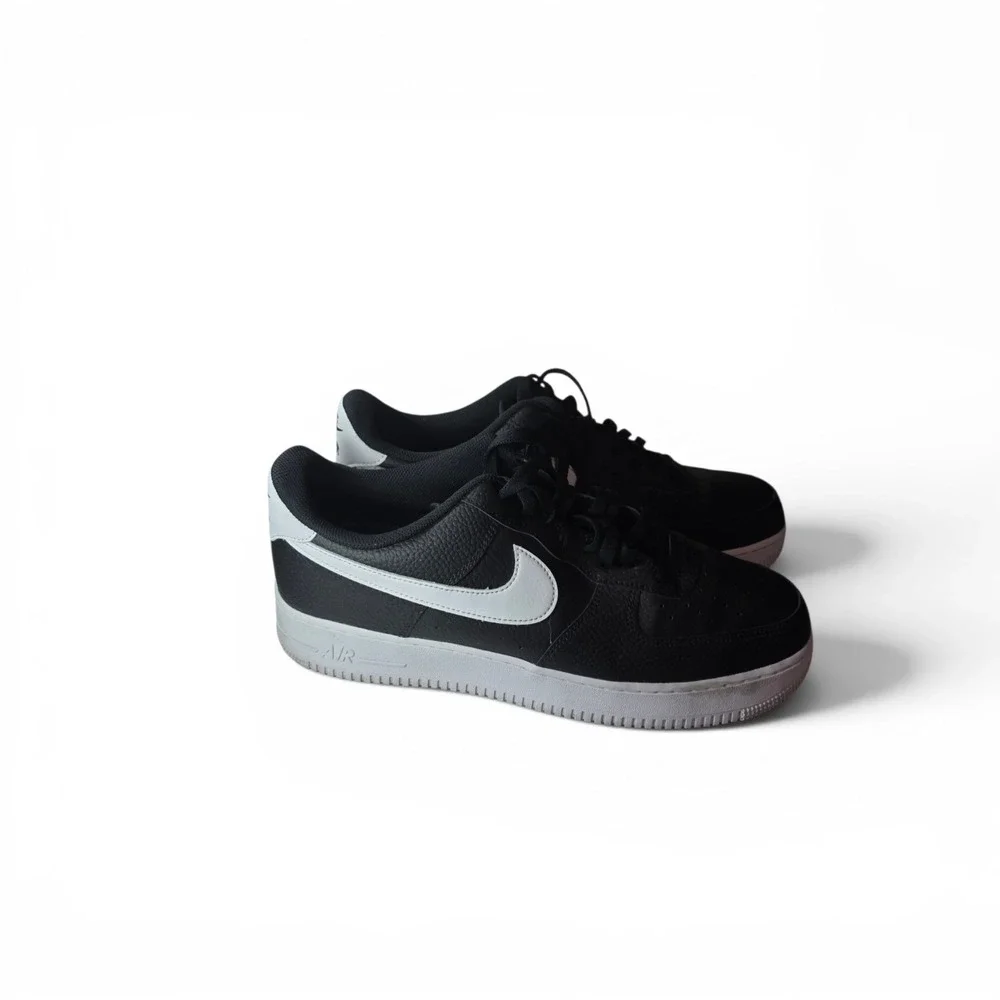 Nike Air Force 1 Men's Size 13 Black White Tumbled Leather Sneakers COA